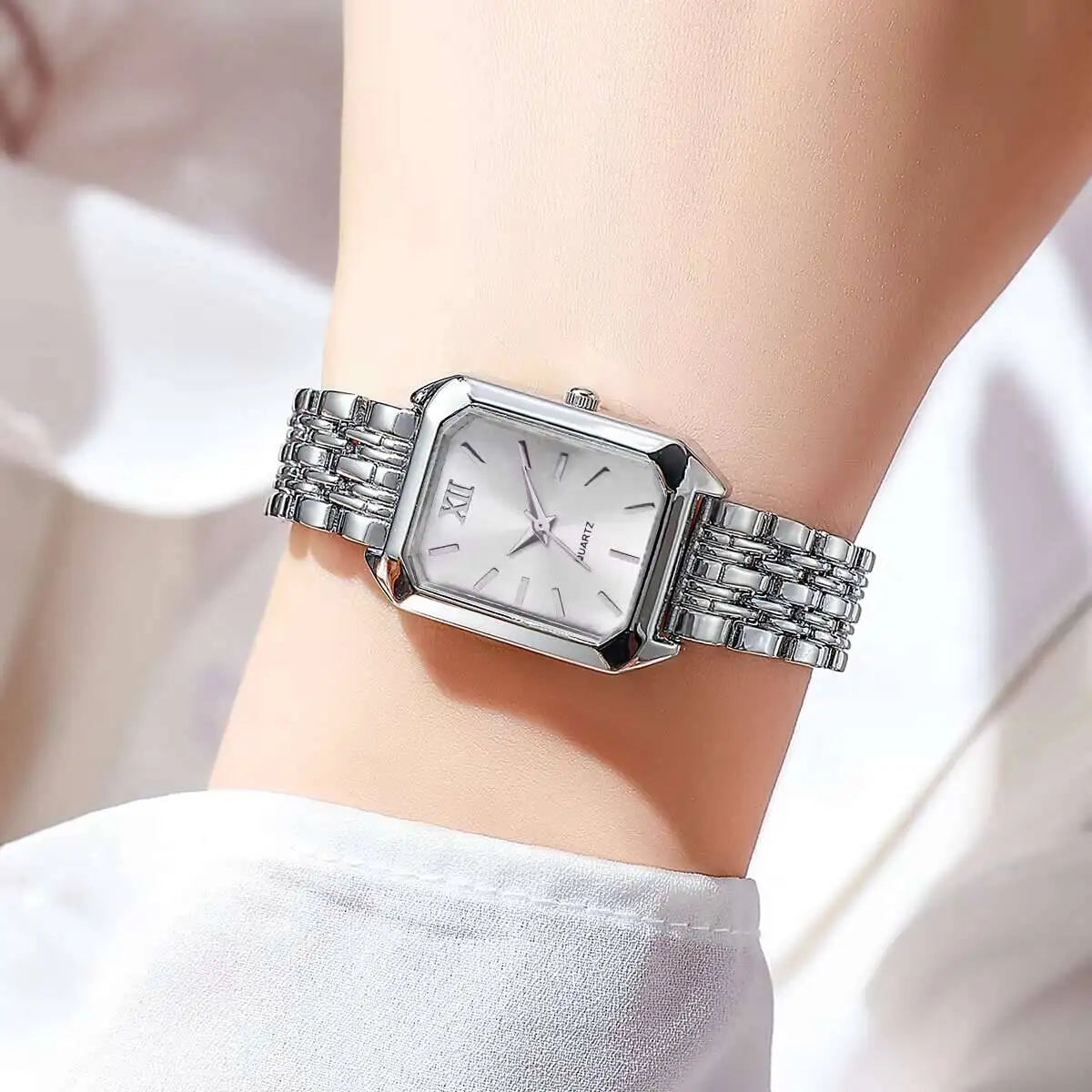 Women’s Rectangular Gold Mesh Quartz Watch | Elegant Square Dial Wristwatch