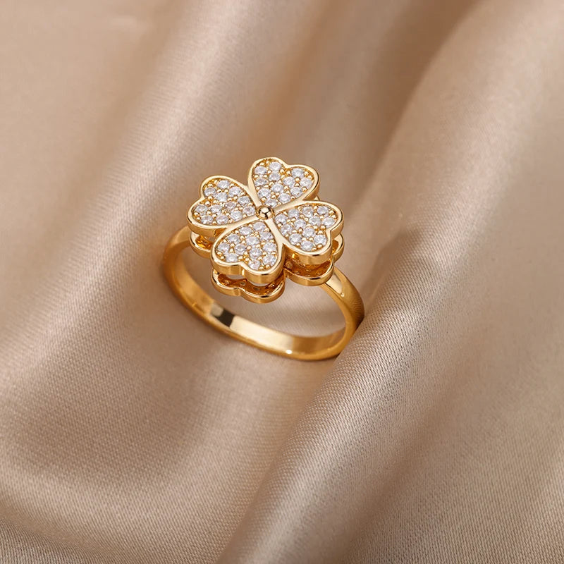 Spinning Clover Ring