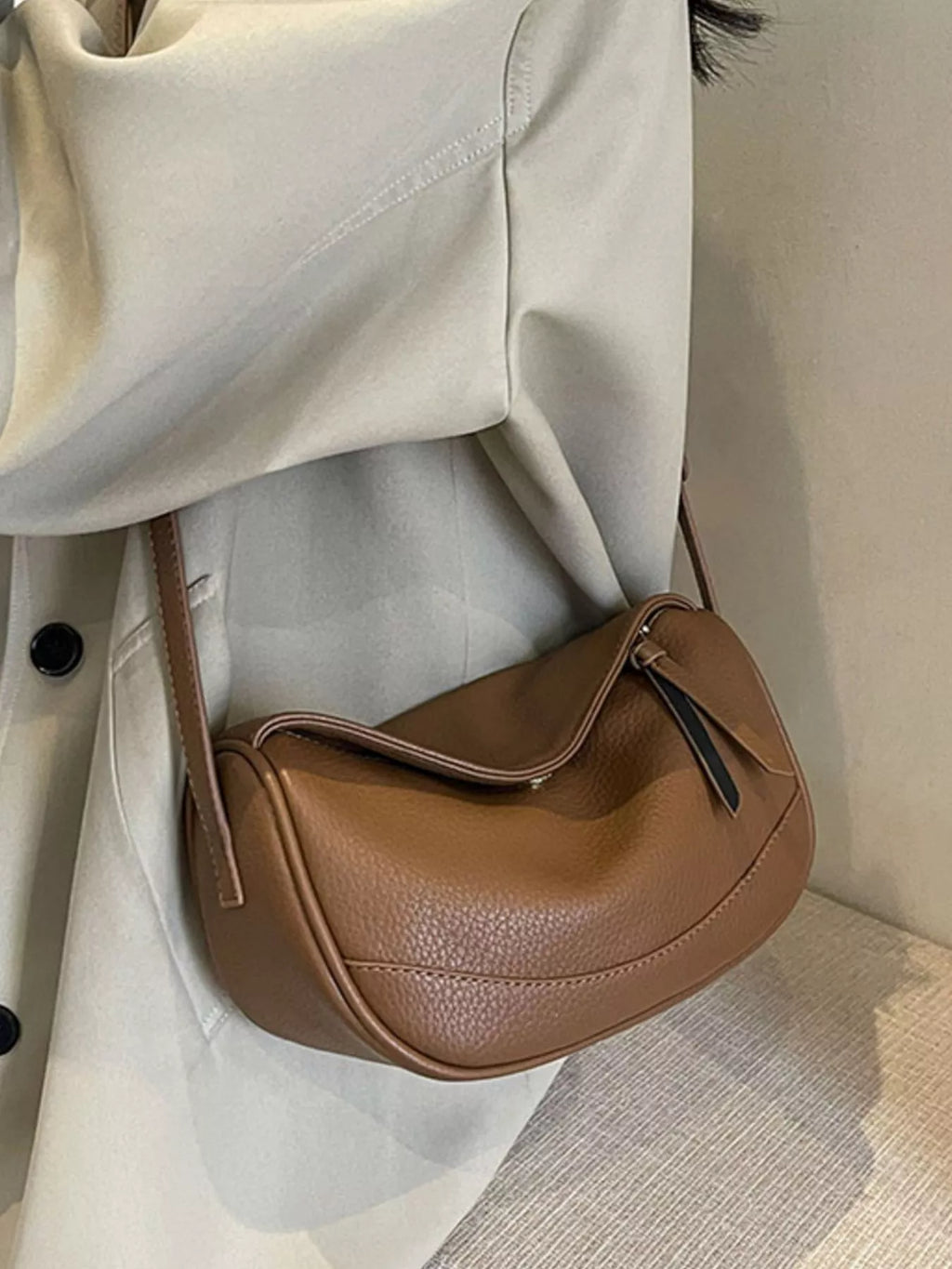 Crescent Vegan Leather Crossbody Bag - zip closure detail