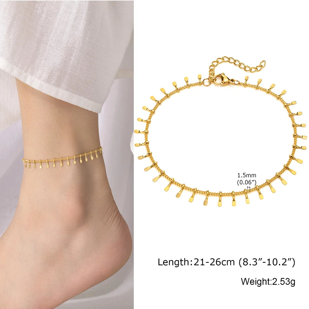 Gold-plated heart charm anklet, texture and finish detail, Varex HQ