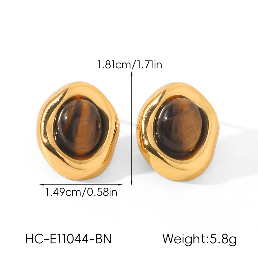Gold-plated stud earrings with stone and faux-pearl accent, styling angle 4 - Varex HQ