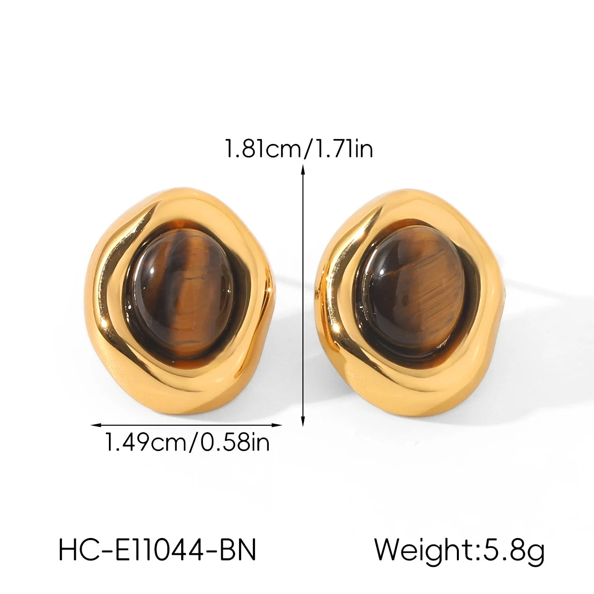Gold-plated stud earrings with stone and faux-pearl accent, styling angle 4 - Varex HQ
