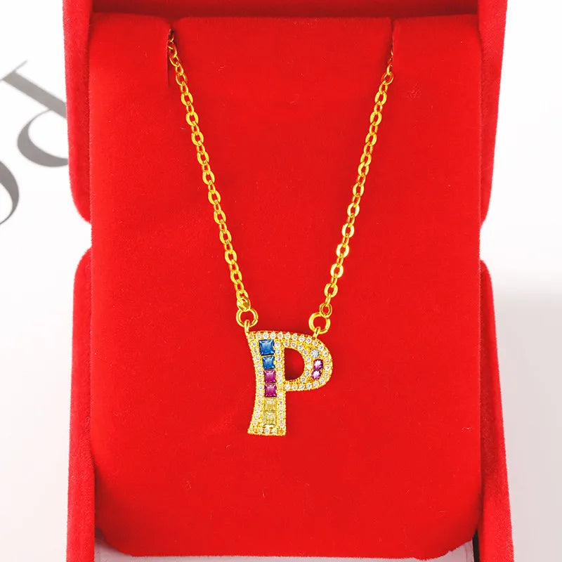 Personalized gold-plated initial pendant necklace with cubic zirconia - packaging shot - Varex HQ