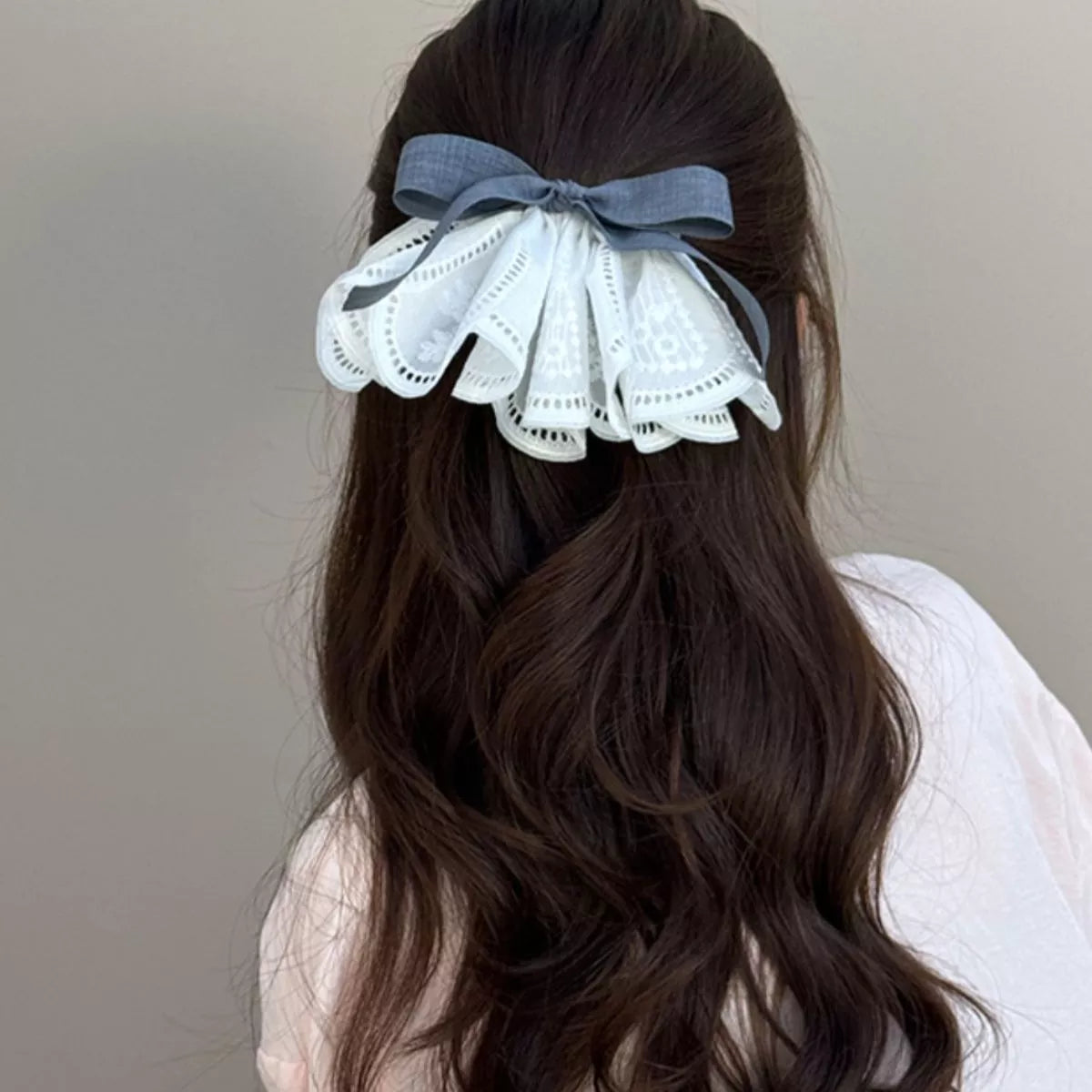 Lace Ribbon Hair Clip – Polyester, additional product photo – Varex HQ
