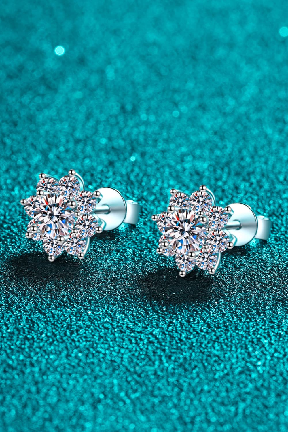 1 Carat Moissanite 925 Sterling Silver Flower Earrings – close-up detail shot showing petal setting and stone clarity – Varex HQ
