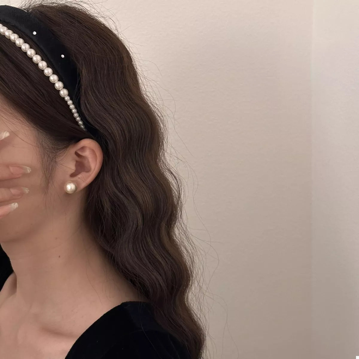 Pearl Embellished Velvet Headband, additional product photo – Varex HQ