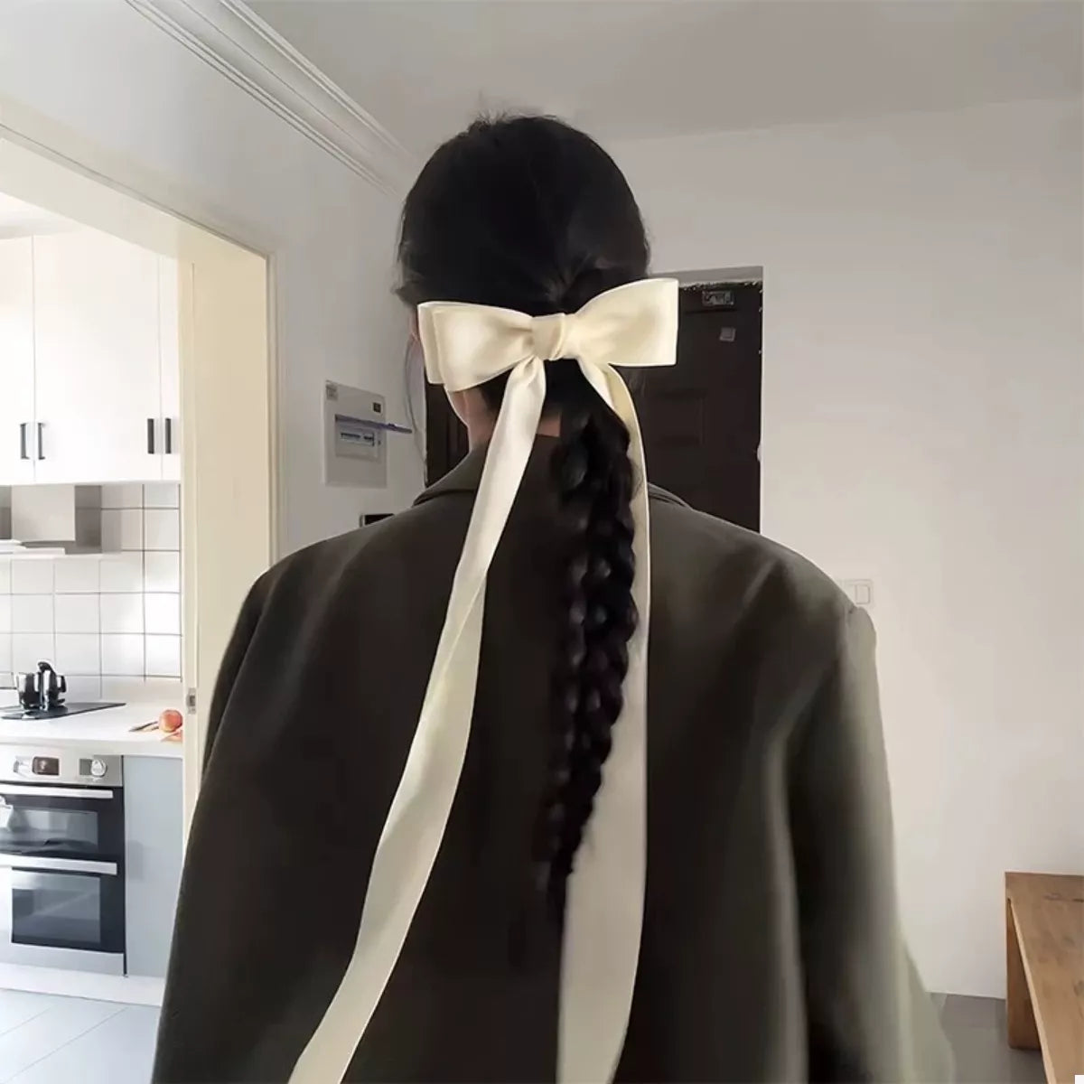 Ribbon Bow Hair Clip – Fabric, additional product photo – Varex HQ