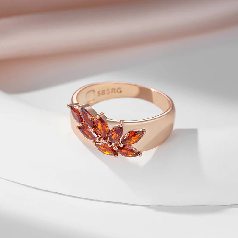Side profile of rose gold leaf motif ring band