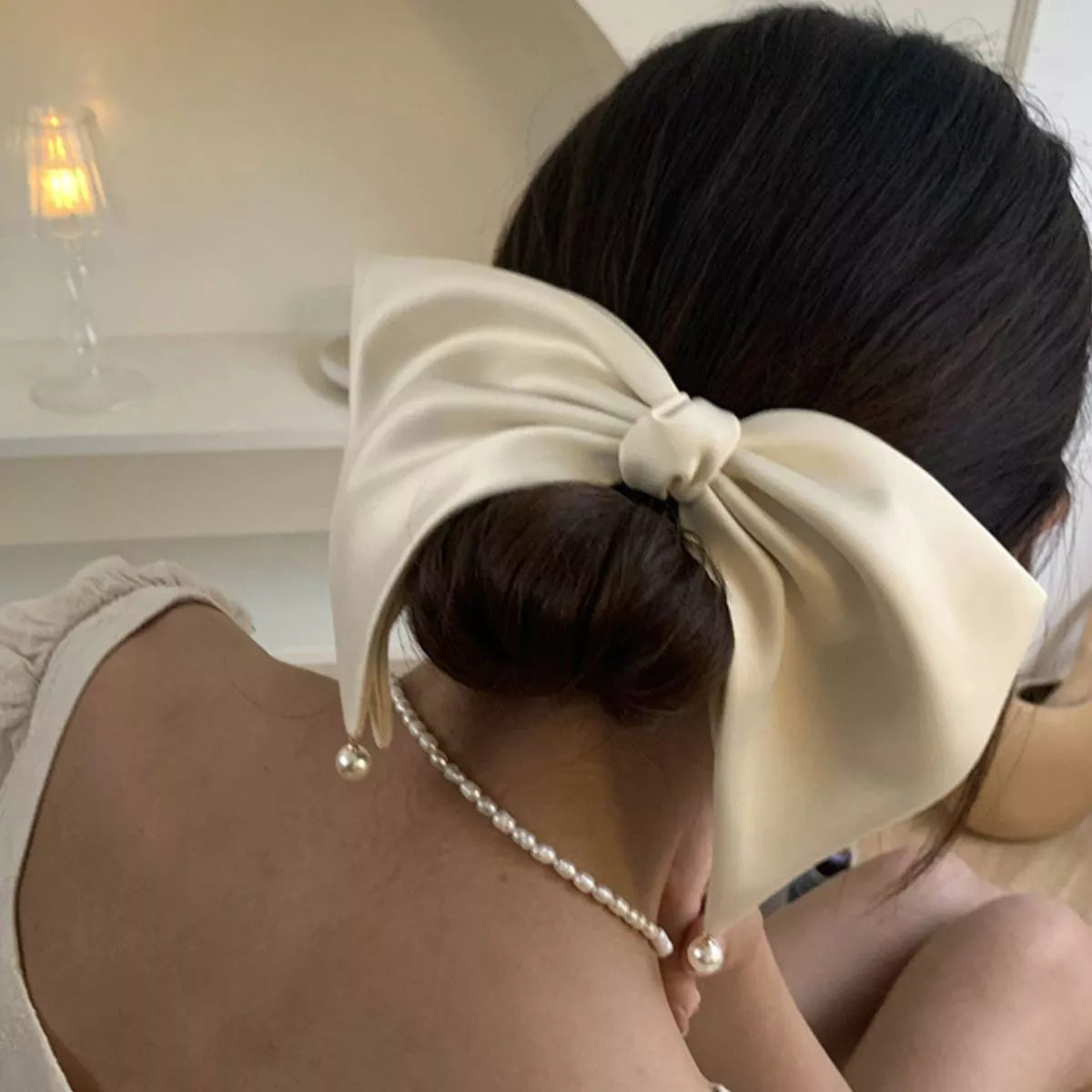 Satin Pearl Bow Hair Clip – Polyester, additional product photo – Varex HQ