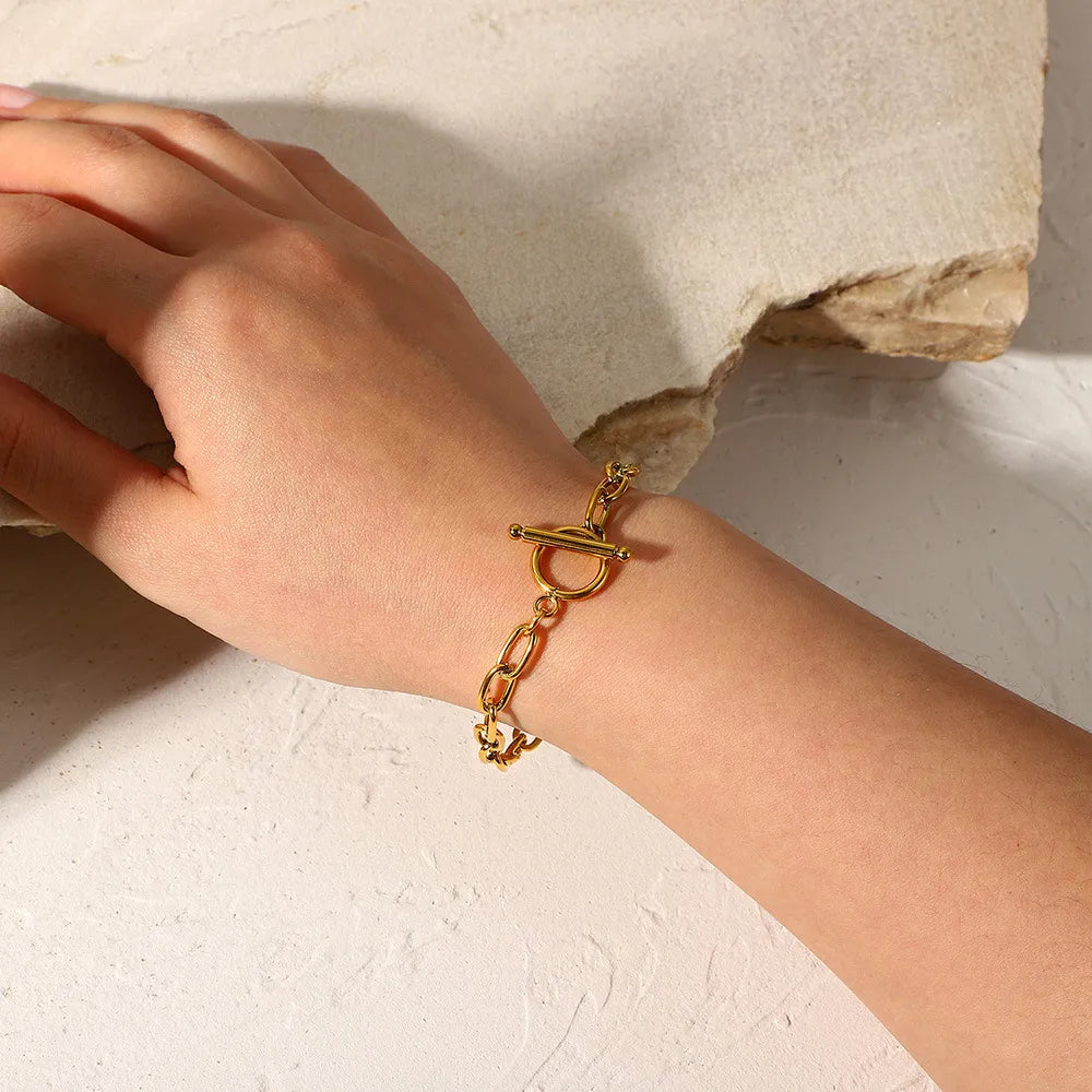 Toggle Chain Bracelet – 18K Gold-Plated Stainless Steel – view 1 – Varex HQ
