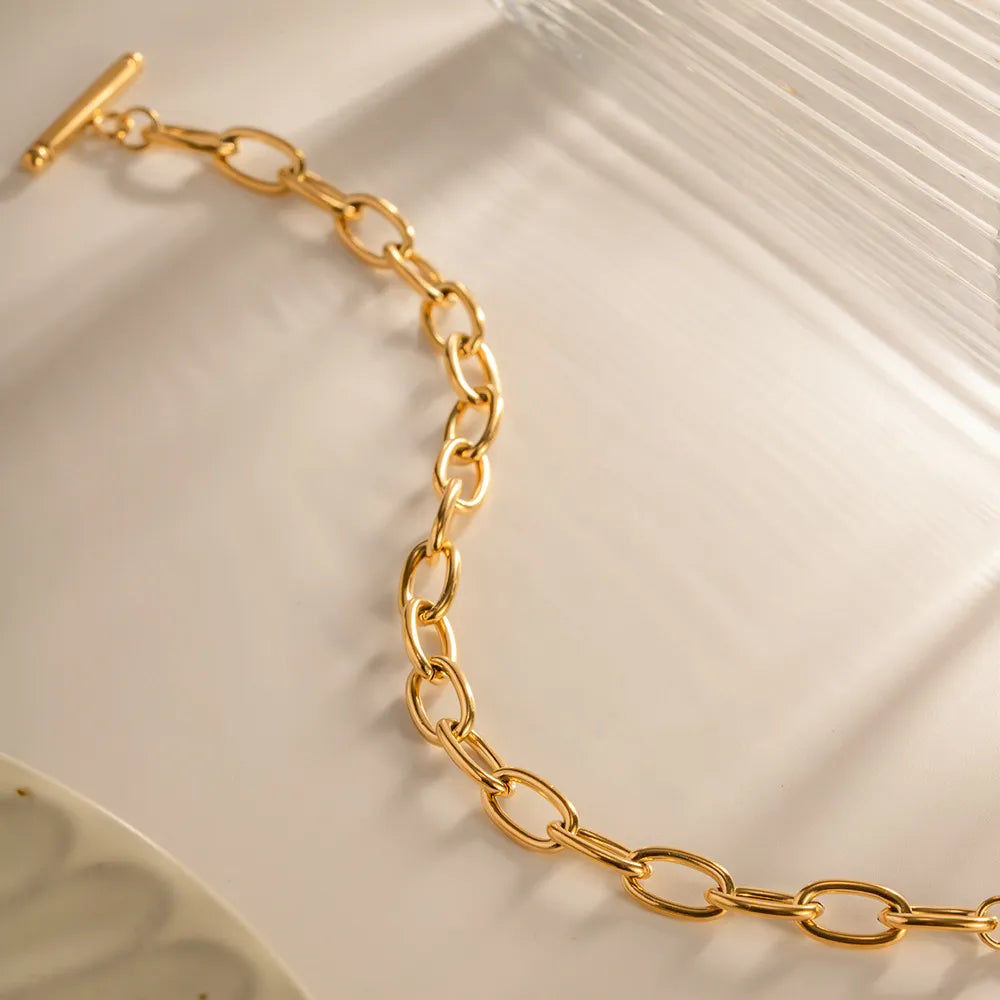 Toggle Chain Bracelet – 18K Gold-Plated Stainless Steel – view 2 – Varex HQ